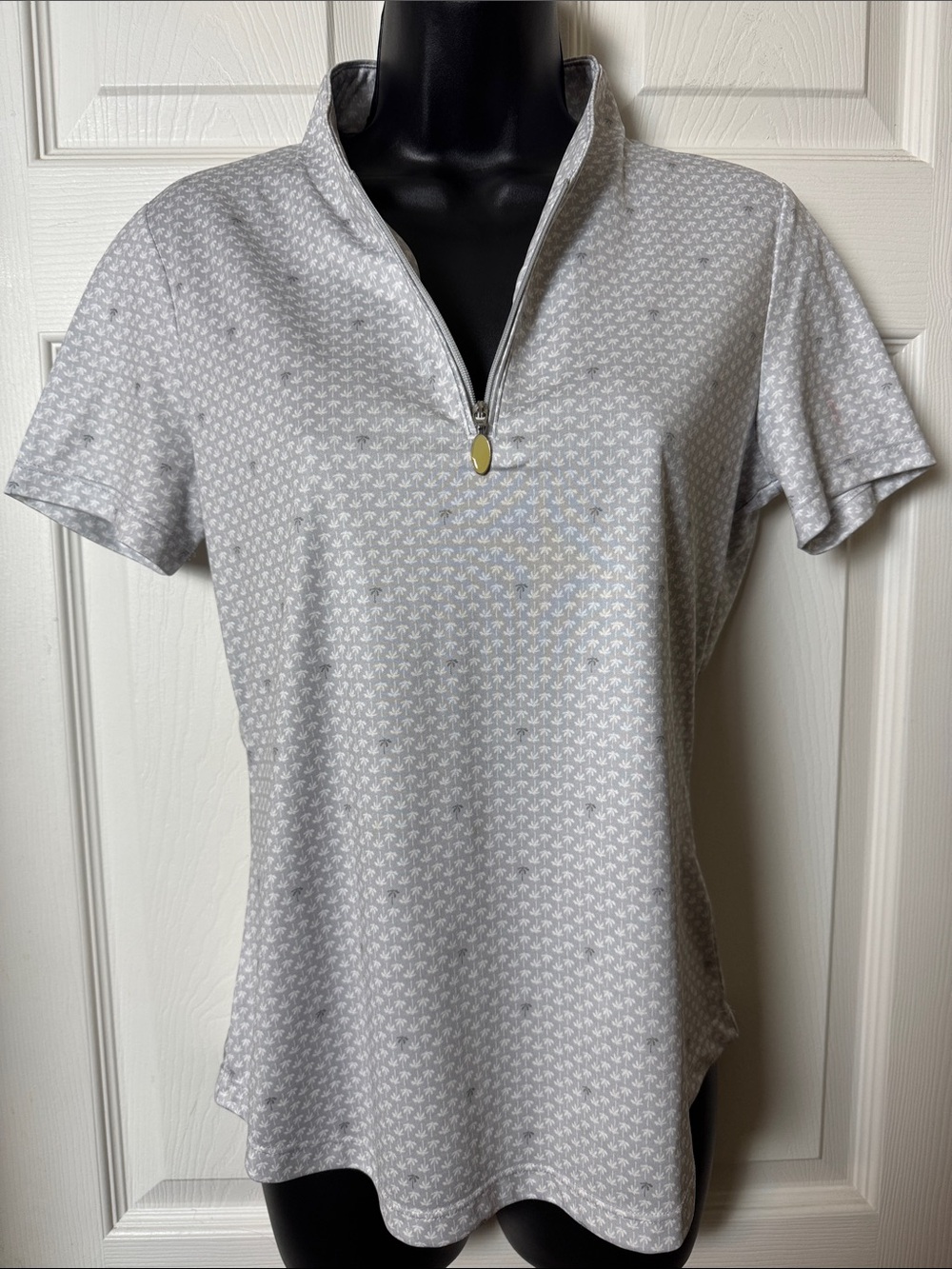 GREG NORMAN Women’s Golf Light Gray Short Sleeve Polo Top with Zip - Size S/P